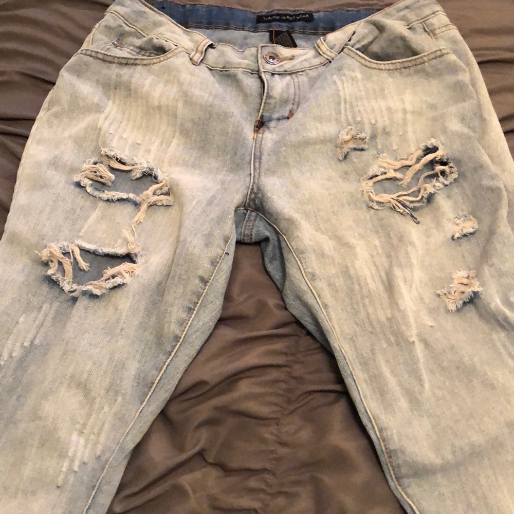 Ripped jeans